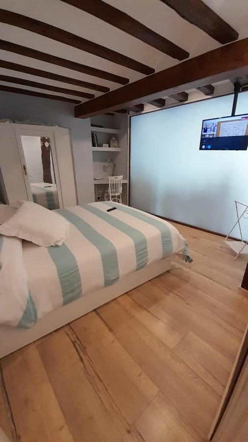 Precioso Apartamento Al Lado De La Catedral Burgo Esterno foto