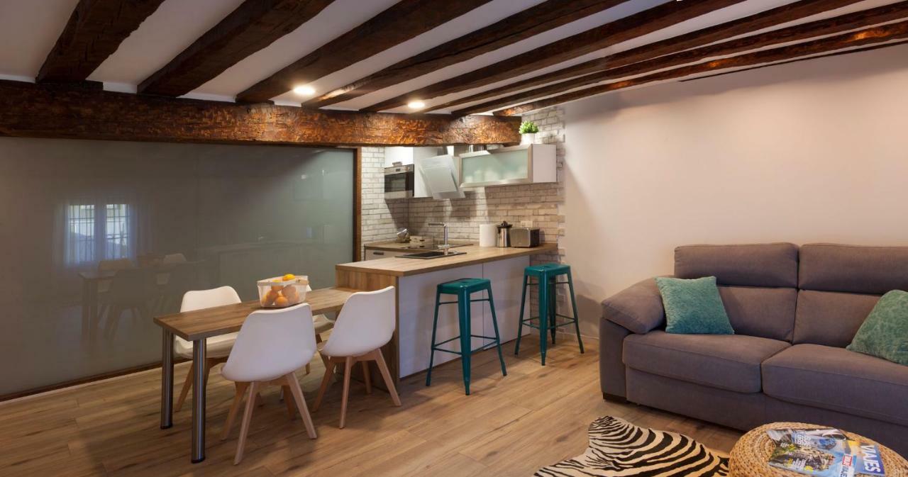 Precioso Apartamento Al Lado De La Catedral Burgo Esterno foto