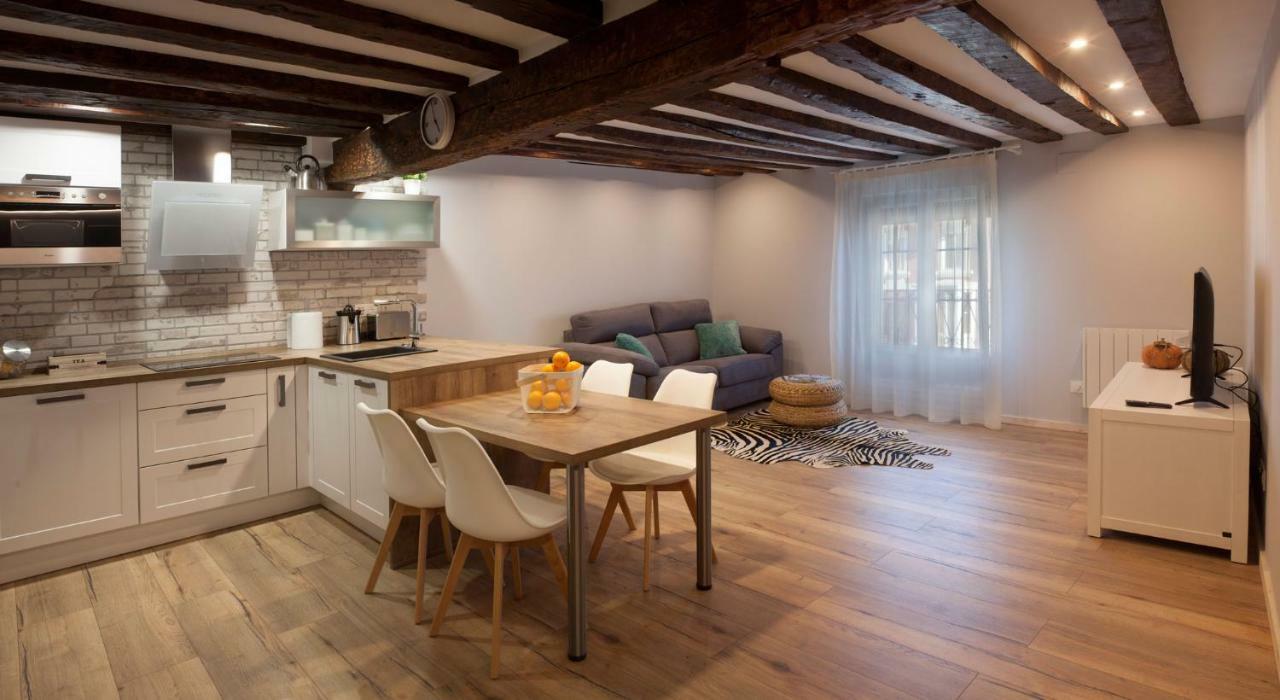 Precioso Apartamento Al Lado De La Catedral Burgo Esterno foto